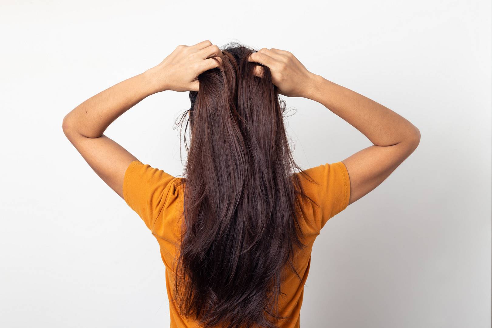 Read more about the article Atopowe zapalenie skóry głowy – jak wygląda prawidłowa pielęgnacja i jakie czynniki nasilają objawy?