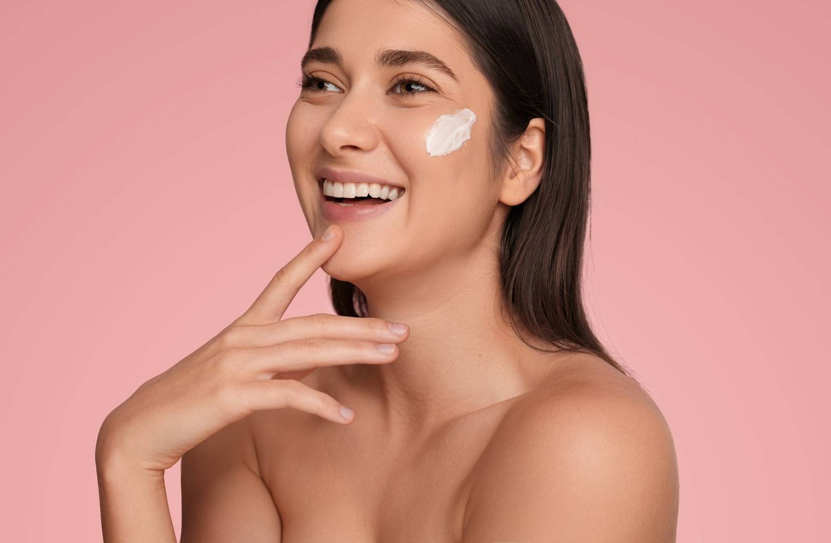 Read more about the article Twoja cera zasługuje na najlepszą troskę – sprawdzone sposoby na zdrową skórę